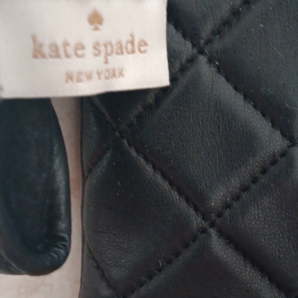Kate Spade leather quilted gloves.Small - Picture 5 of 10